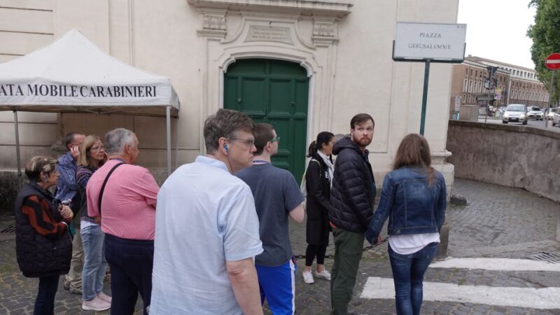 Rome: Walking Tour of City Highlights - The Temple of Hadrian and Roman Imperial Remnants