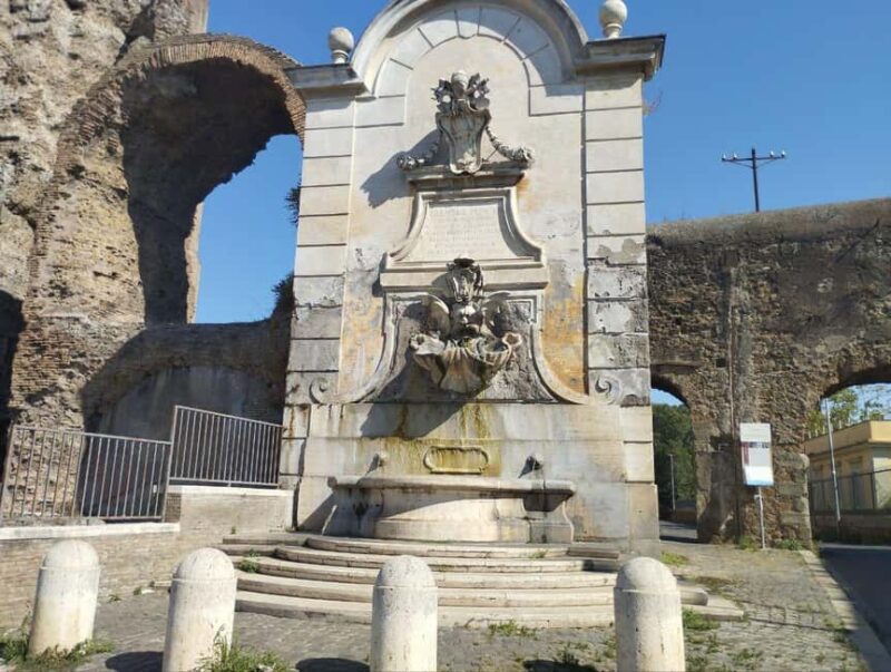 Rome: Walking Tour to the Park of the Aqueducts - Ending at Giulio Agricola with Easy Transport Options