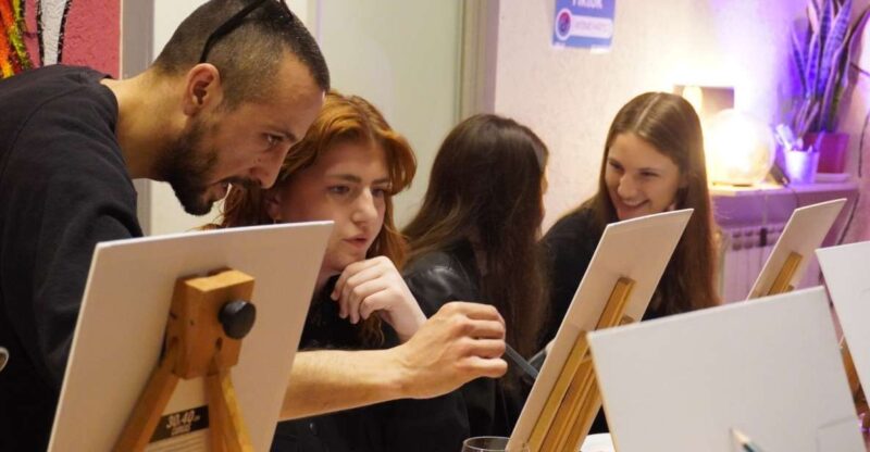 Rome: Wine and Paint Experience in Piazza Navona - Discover the Unique Wine and Paint Experience in Rome’s City Center