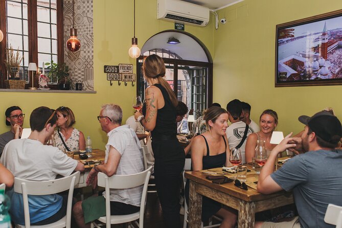 Rome: Wine Tasting in Trastevere with Food and Gelato - Starting Point at Essenza Wine Bar in Trastevere