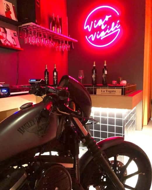 Rome: Wine & Vintage Vinyl Experience - Key Points