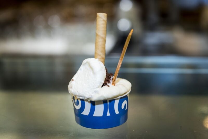 Rome's Original Flavor: A Neighborhood & Market Food Tour - Learning How to Spot Authentic Artisanal Gelato