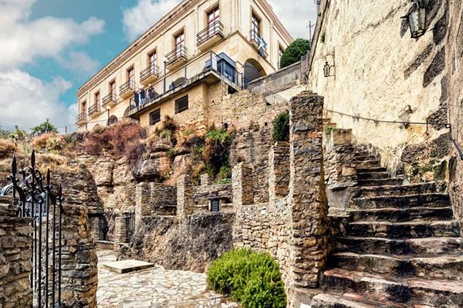 Ronda and white village of Setenil Private tours from Seville up to 8 persons - Ronda and Setenil de las Bodegas: A Perfect Day Out from Seville