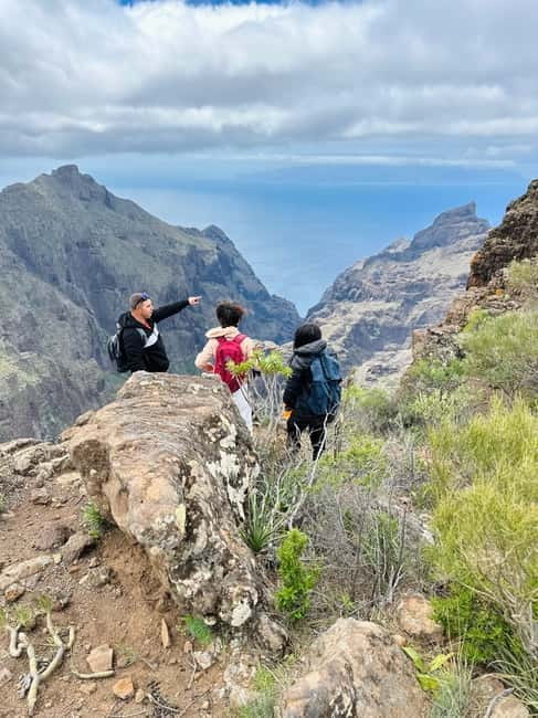Roque de Tarucho hike over Masca village - The Return Journey Through Different Perspectives
