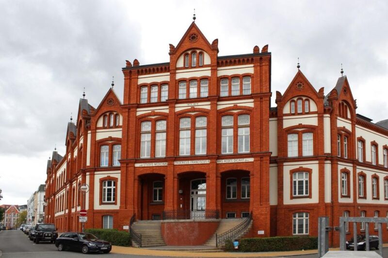 Rostock: Private Guided Walking Tour - Key Points