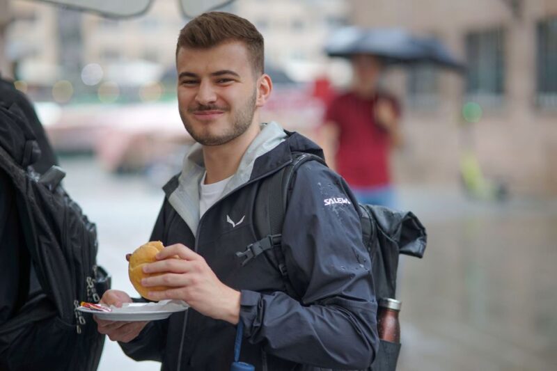"Rotes Bier" and "Blaue Zipfel". A historical-culinary walk - Sampling Nuremberg’s Famous Bratwurst and "Blaue Zipfel"