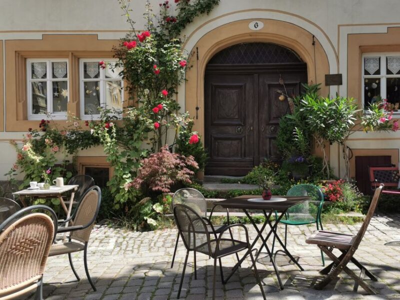 Rothenburg ob der Tauber: Private Old Town Walking Tour - The Guide Experience: Knowledgeable and Enthusiastic