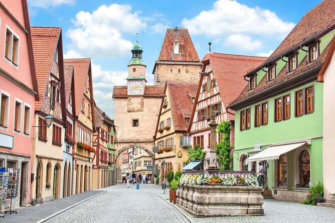 Rothenburg Scavenger Hunt and Sights Self-Guided Tour - Key Points