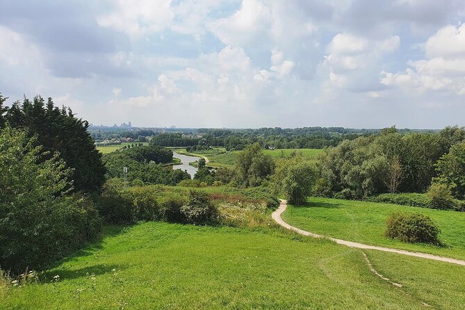 Rotterdam countryside on the wheels - bike tour around city - Scenic Routes Through Rotterdam’s Green Spaces and Polders