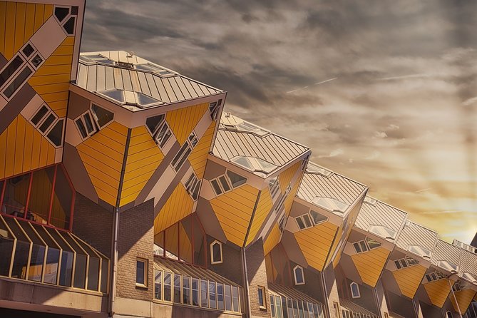 Rotterdam Private Walking Tour With A Professional Guide - Explore Rotterdam’s Modern and Medieval Heritage in Two Hours