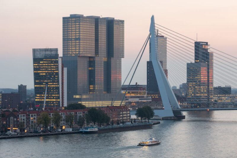 Rotterdam: Wilhelminapier, High-rise & floating architecture - Key Points