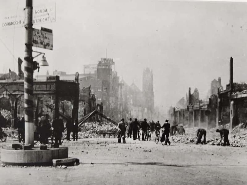 Rotterdam: WWII Walking Tour - Sampling and Discounts at the Markthal