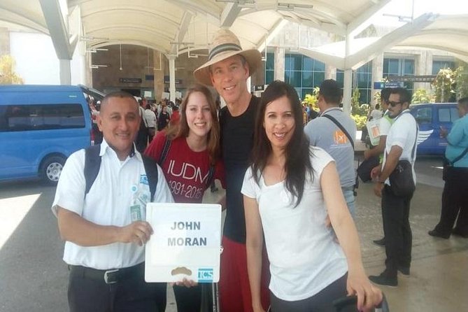 Round private transfer Airport- Akumal - Airport. - Key Points