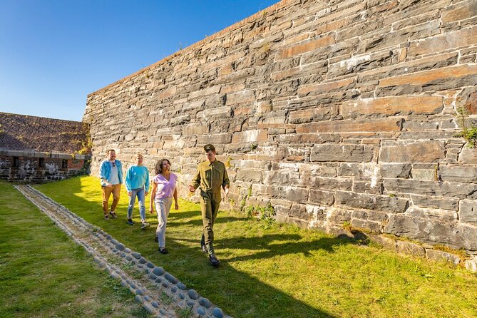 Round Trip Ferry Tour to Georges Island - Practical Tips for a Smooth Experience