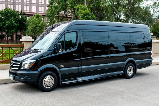 Round Trip Private Transfer Las Vegas Airport to Las Vegas by limo MB Sprinter - A Luxurious and Practical Way to Travel Between Las Vegas Airport and Your Hotel