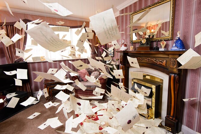 Round Trip to Warner Bros Studio: Experience the Wizarding World - Warner Bros. Studio in London: An Immersive Harry Potter Experience