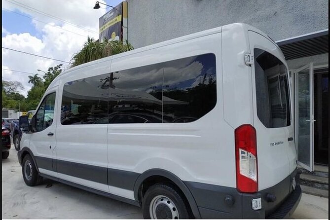 Round trip transfer (Cancun area) - Direct Transfer from Cancun Airport to Your Hotel