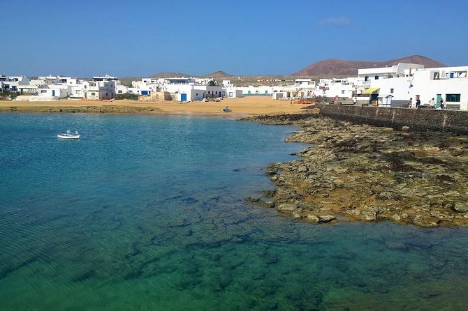 Roundtrip Ferry Transfer to La Graciosa with Free Wifi - Cancellation Policy and Peace of Mind