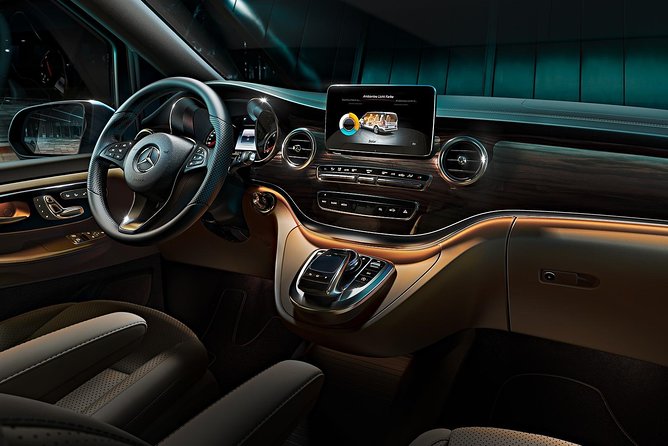 Roundtrip Transfer Schiphol - Amsterdam - Highly Praised Customer Service and Reliability