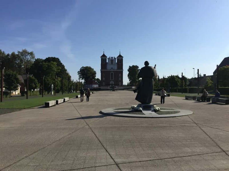 Route of John Paul II: Hill of Crosses, Tytuvenai & Siluva - Key Points