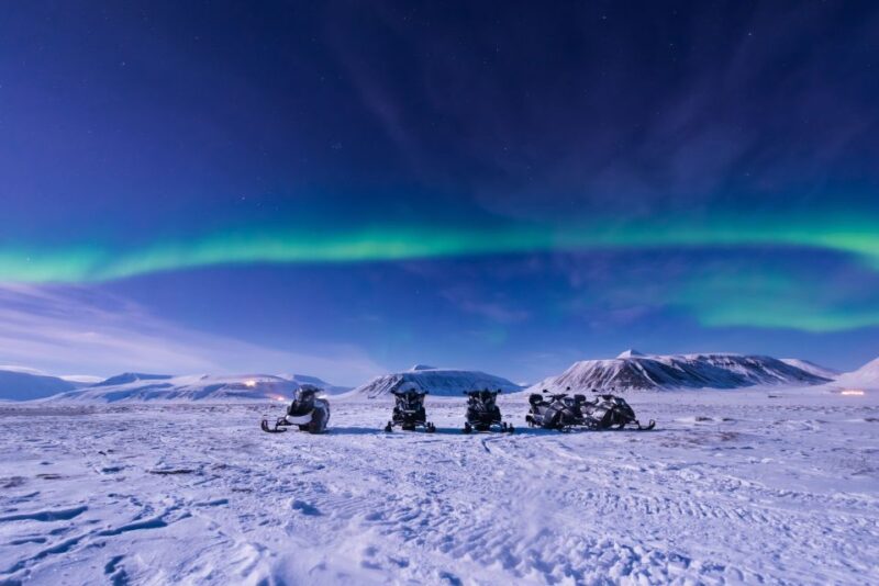 Rovaniemi: Aurora Borealis Snowmobile Safari with Campfire - The Campfire Experience and Warm Refreshments