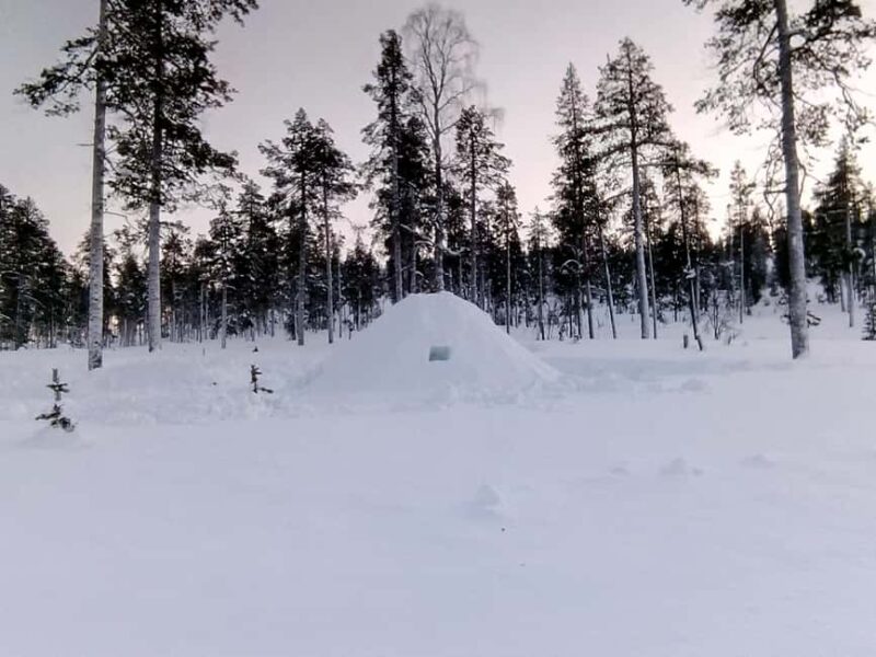 Rovaniemi: Building a Snow Igloo - Key Points