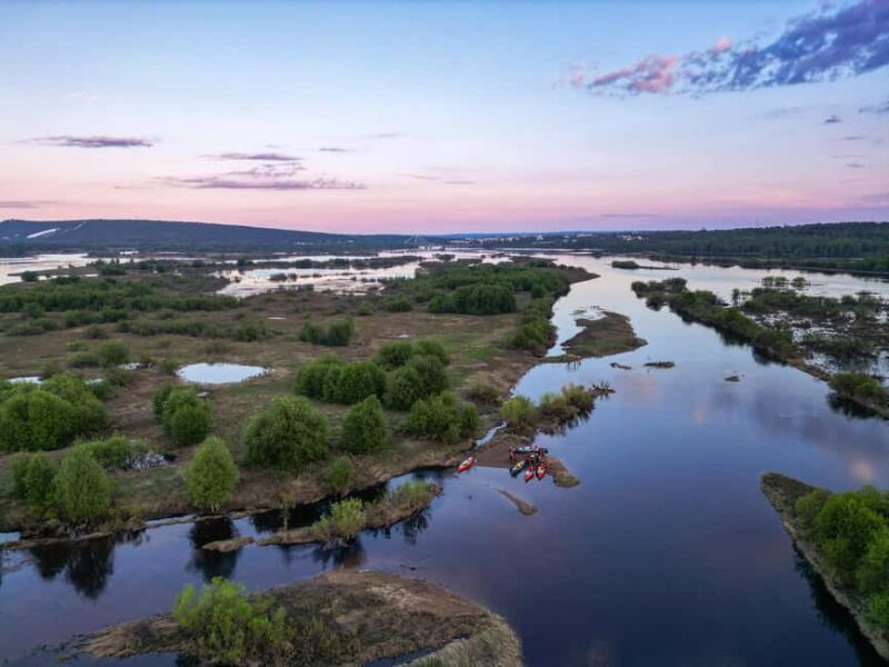 Rovaniemi: Canoe Trip under the Midnight Sun - Enjoying the Stunning Sunset and Reflections