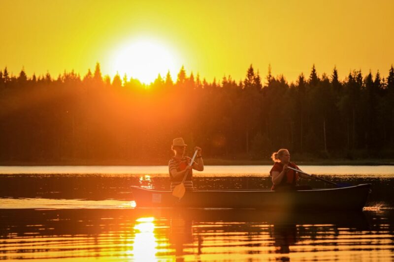 Rovaniemi: Canoeing under the Midnight Sun - Discover the Magic of Canoeing Under the Midnight Sun in Lapland