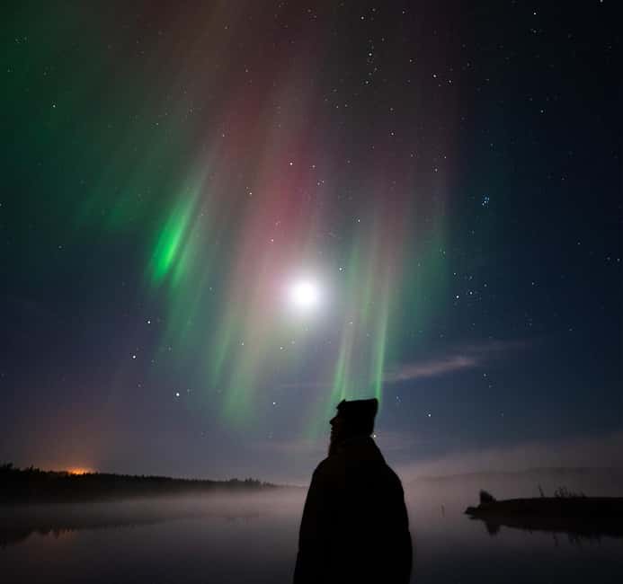 Rovaniemi: Coffee under Northern Lights & Professional Photo - Multilingual Guidance and Cultural Flexibility