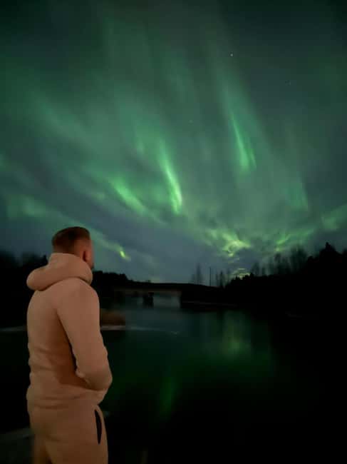 Rovaniemi: Family friendly northern lights tour with photos - Rovaniemi: Family friendly northern lights tour with photos