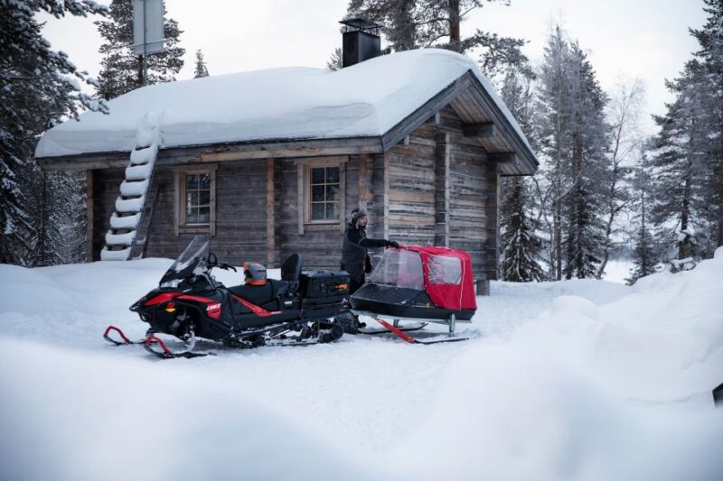 Rovaniemi: Family Snowmobile Sledge Ride - Rovaniemi Snowmobile Sledge Ride Starts in the Heart of Lapland