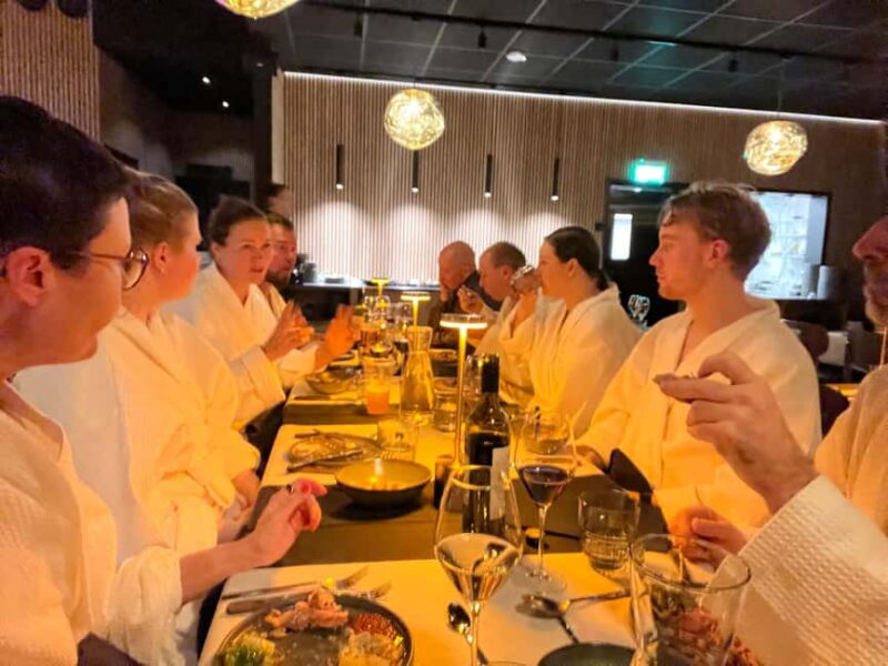 Rovaniemi: Forest Spa, Outdoor hot tubs and bathrobe dinner - Experience the Ultimate Arctic Relaxation in Rovaniemi