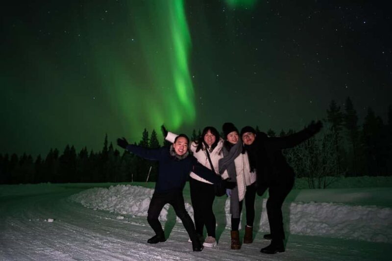 Rovaniemi: Guaranteed Aurora Hunting Tour with Photos - The Guides and Their Expertise