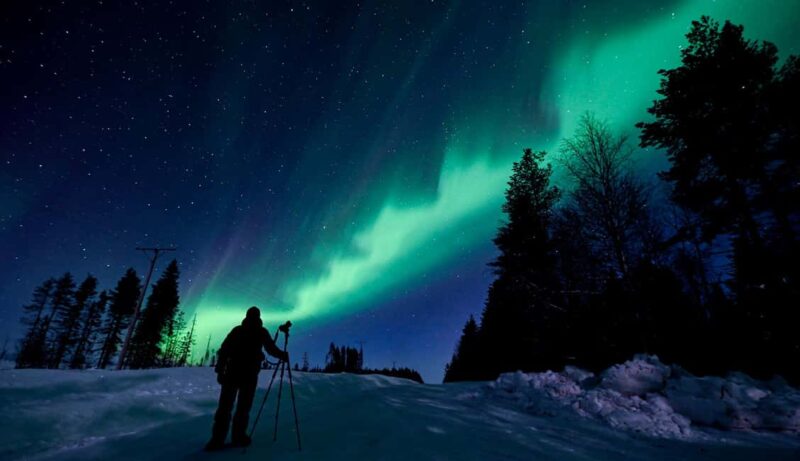 Rovaniemi: Guaranteed Northern Lights Small Group & Photos - The Photography Experience and Free Photos