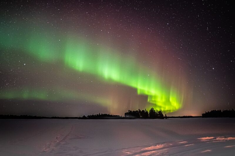 Rovaniemi: Guaranteed Ultimate Aurora Hunt with Photographer - Professional Photography and Long-Exposure Shots