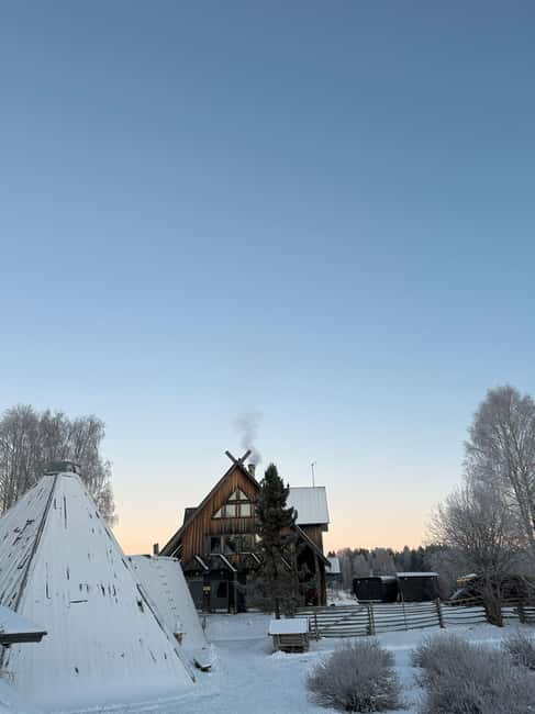 Rovaniemi: Guided Tour At Shaman Village - Cozy Atmosphere in the Small Hut and Gingerbread Cookie Decoration