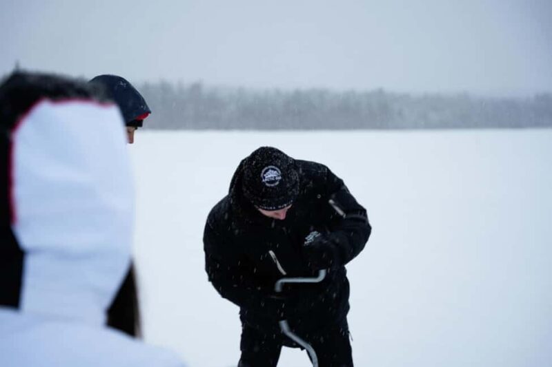 Rovaniemi: Ice Fishing from Private Lakefront Property & BBQ - Accessibility and Family-Friendliness