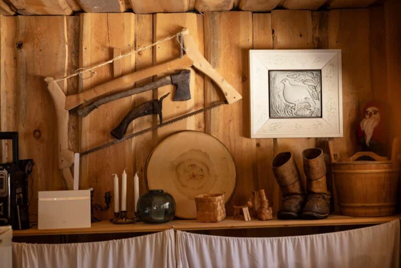 Rovaniemi: Korouoma Canyon & Reindeer Farm Day Trip - Visiting a Traditional Reindeer Farm and Learning About Local Life