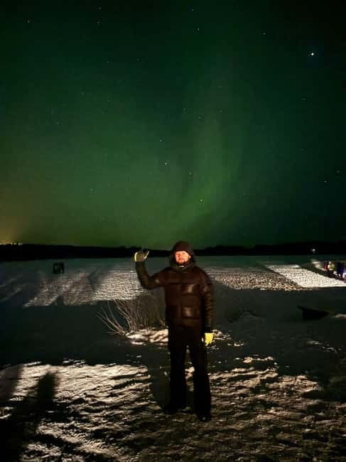 Rovaniemi: Northern Lights Hunters. Aurora + BBQ - The Tour Starts in Rovaniemi with a Scenic Photo Stop