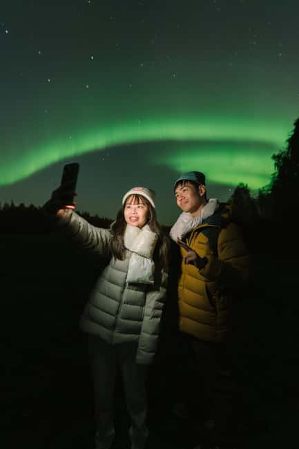 Rovaniemi: Northern Lights Hunting with Photo & Video - Professional Photos and Bonus Videos