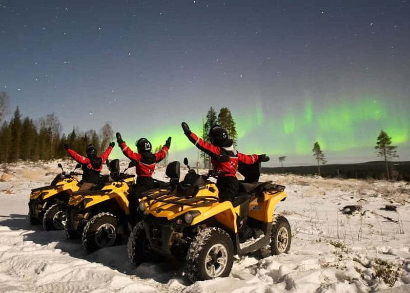 Rovaniemi: Northern Lights Quad Bike Tour - Warm Break with Blueberry Juice and Gingerbread Cookies