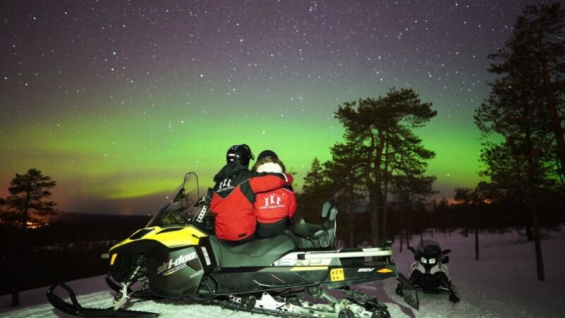 Rovaniemi: Northern Lights Snowmobile Hunt - Exciting Arctic Snowmobile Adventure with Northern Lights Hunting in Rovaniemi
