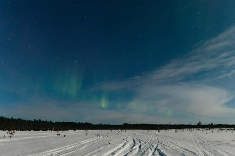 Rovaniemi: Northern Lights Snowmobile Sledge Ride - The Snowmobile-Pulled Sledge Experience