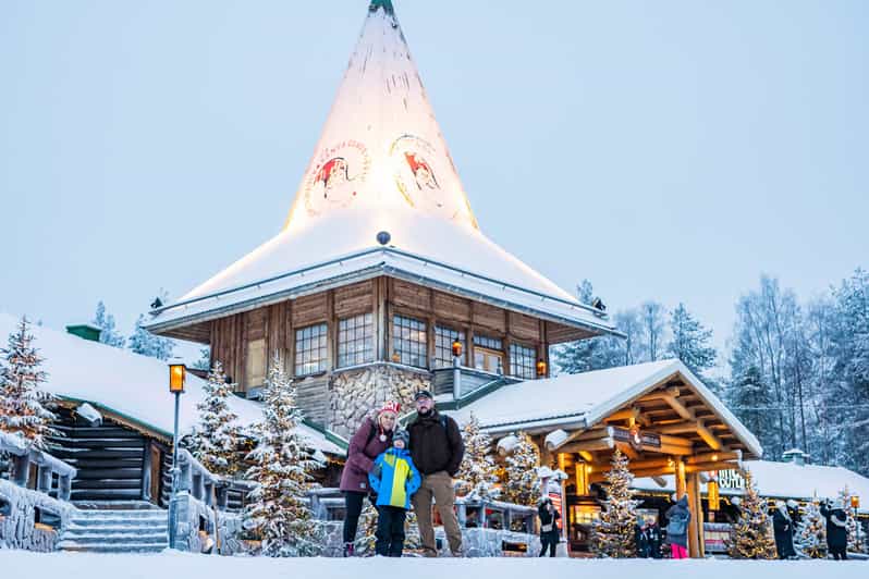 Rovaniemi: Private Pro Photoshoot in Santa Claus Village - Exploring Santa Claus Village After the Photoshoot