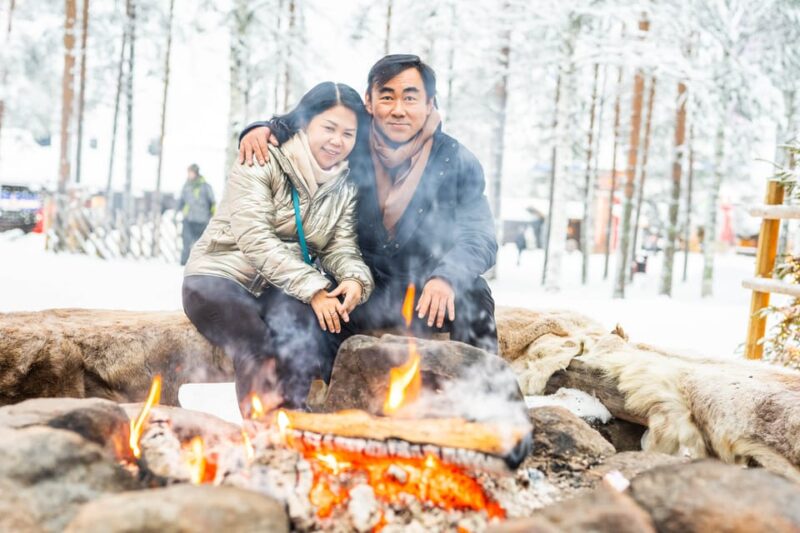 Rovaniemi: Private Pro Photoshoot in Santa Claus Village - The Location: Santa Claus Village in Rovaniemi