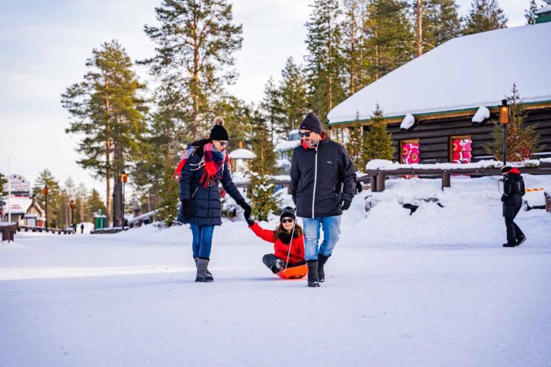 Rovaniemi: Private Pro Photoshoot in Santa Claus Village - Flexibility to Customize Your Experience