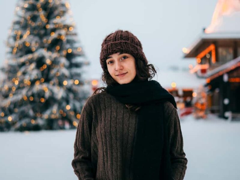 Rovaniemi: Santa Claus Village Photoshoot with Photographer - Inside the Arctic Circle: Crossing the Line for a Photo Moment