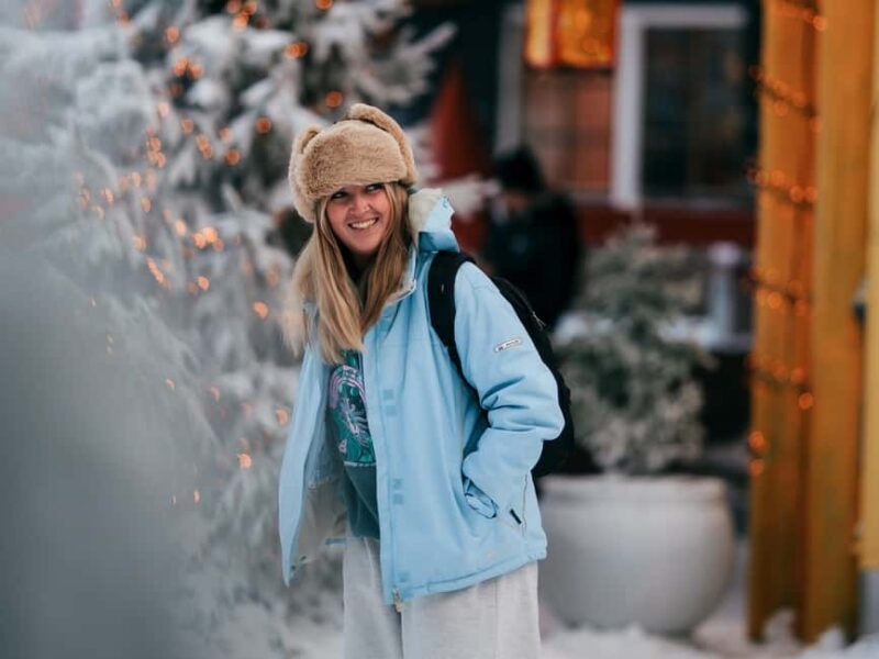 Rovaniemi: Santa Claus Village Photoshoot with Photographer - Meeting Point and Accessibility