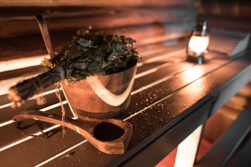 Rovaniemi: Sauna & Ice Swimming Tour with Dinner and Aurora - Key Points