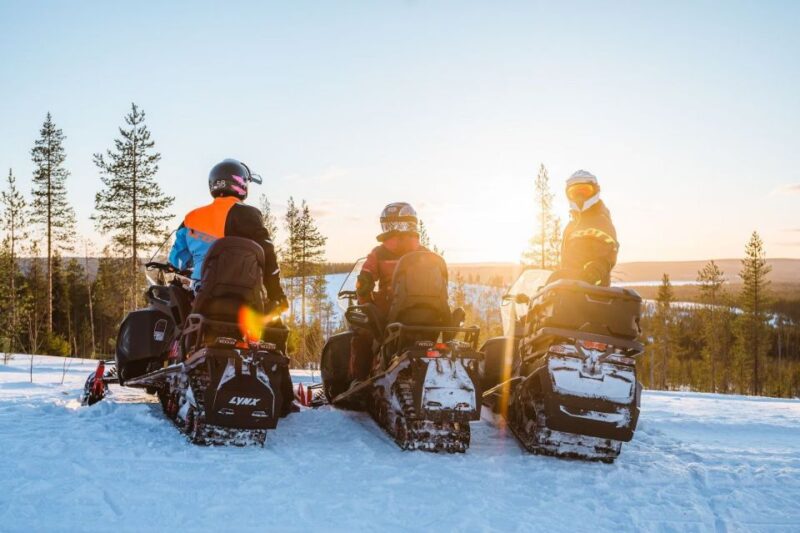 Rovaniemi: Snowmobile Safari Adventure - Guides and Guest Experience